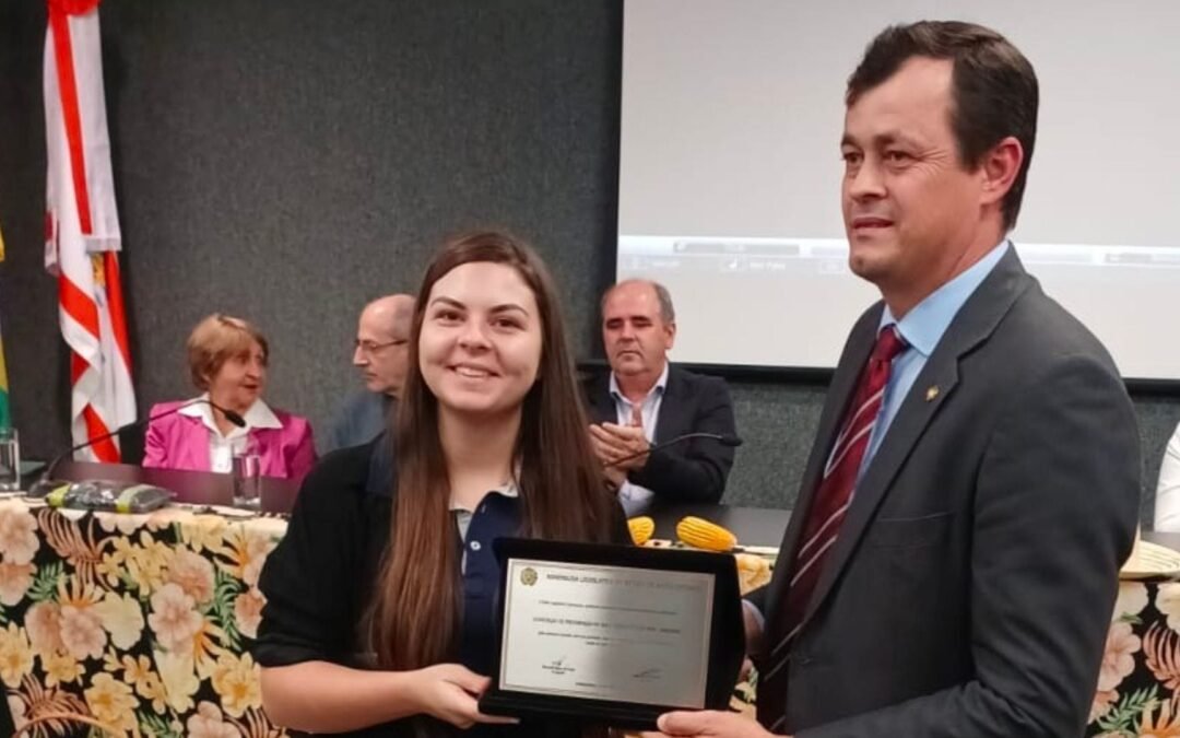 Apremavi recebe homenagem na ALESC