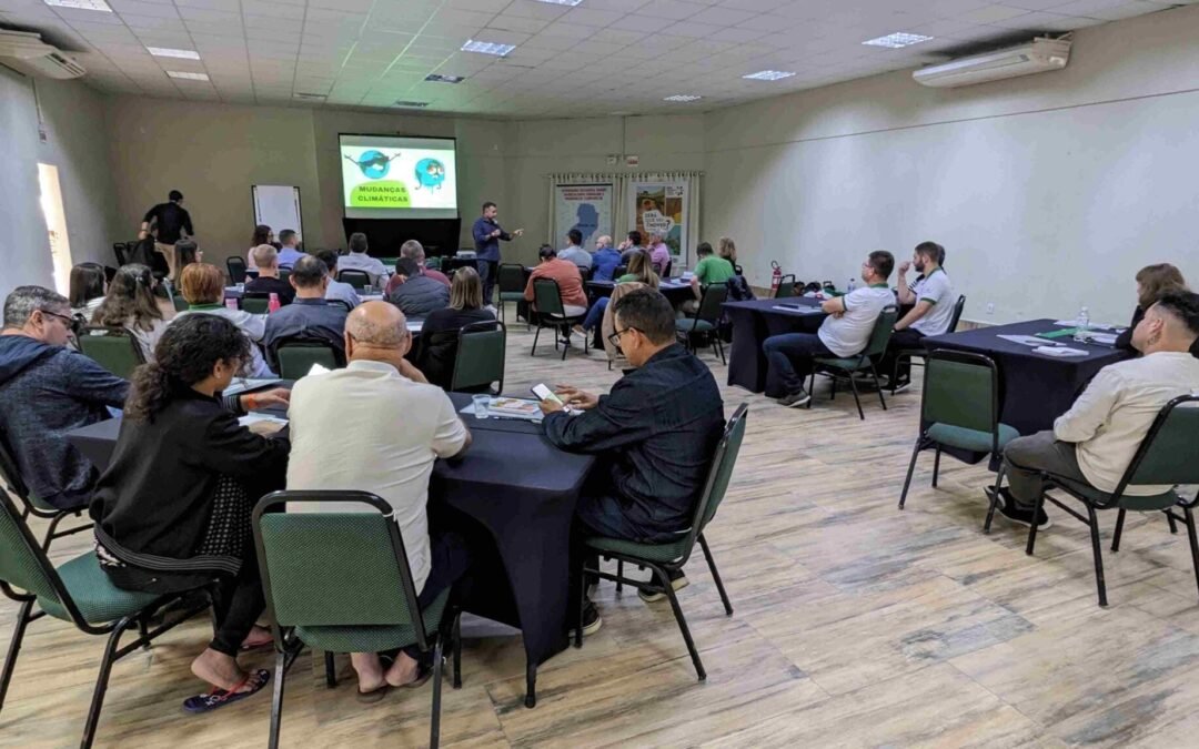 Apremavi participa do Seminário Regional sobre Agricultura Familiar e Mudanças Climáticas em SC