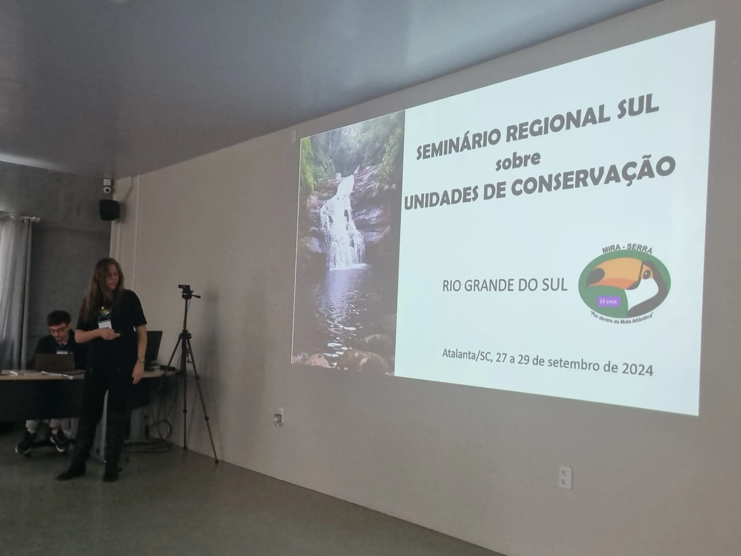 Apresentação de Lisiane Becker durante o eminário Regional da Região Sul de Unidades de Conservação