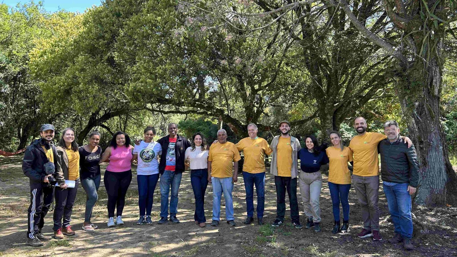 Equipe da Expedição Pampa e membros do Kilombo Bokeirão em São Lourenço Foto Manoela Meyer Equipe da Expedição Pampa e membros do Kilombo Bokeirão em São Lourenço