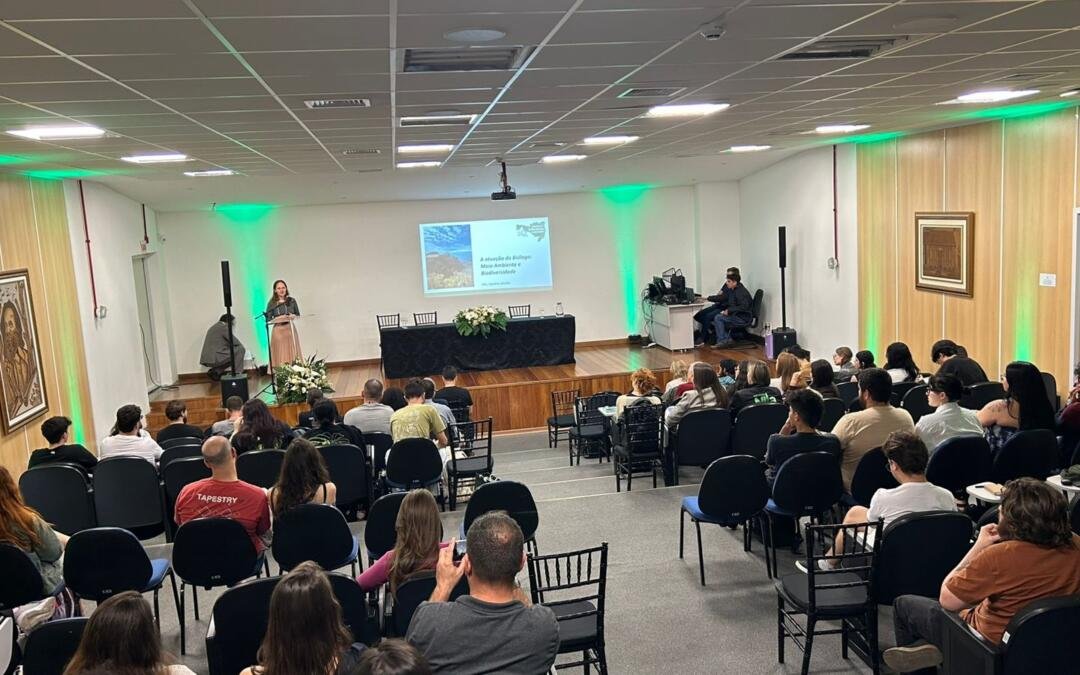 Apremavi marca presença no I Encontro de Biólogos de Santa Catarina